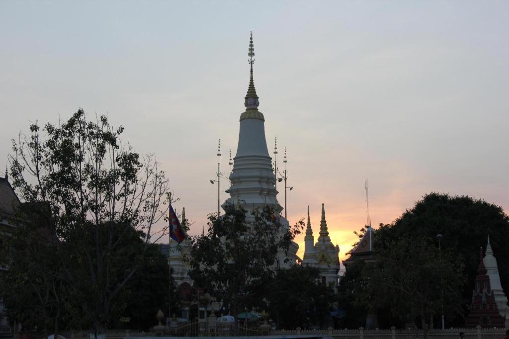 Bamboo9 Boutique Hotel Phnom Pen Exterior foto